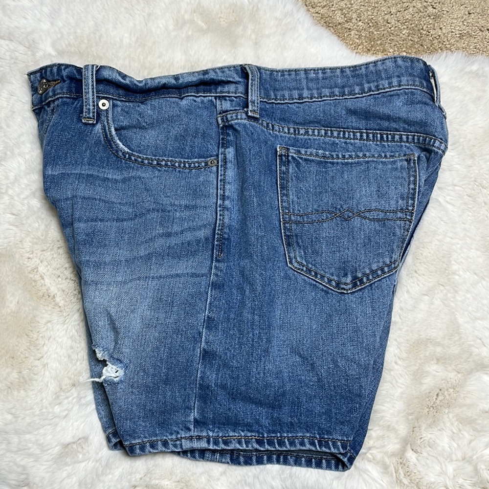 Lucky brand boyfriend Jean shorts size 6/28 - Picture 4 of 10